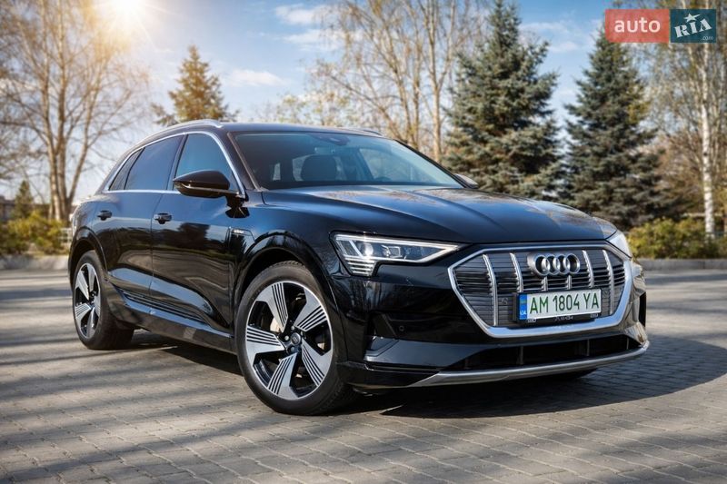 Позашляховик / Кросовер Audi e-tron 2019 в Києві фото Позашляховик / Кросовер Audi e-tron 2019 в Києві