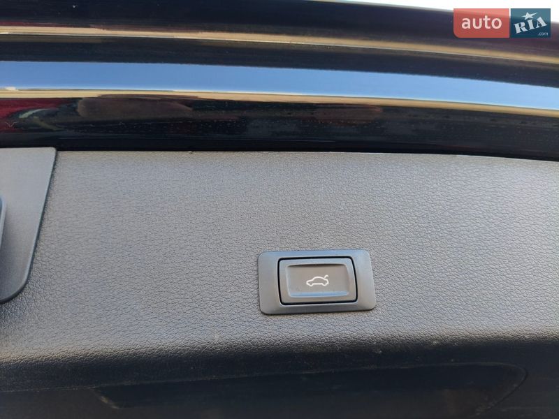 Позашляховик / Кросовер Audi e-tron 2019 в Києві фото 11 Позашляховик / Кросовер Audi e-tron 2019 в Києві