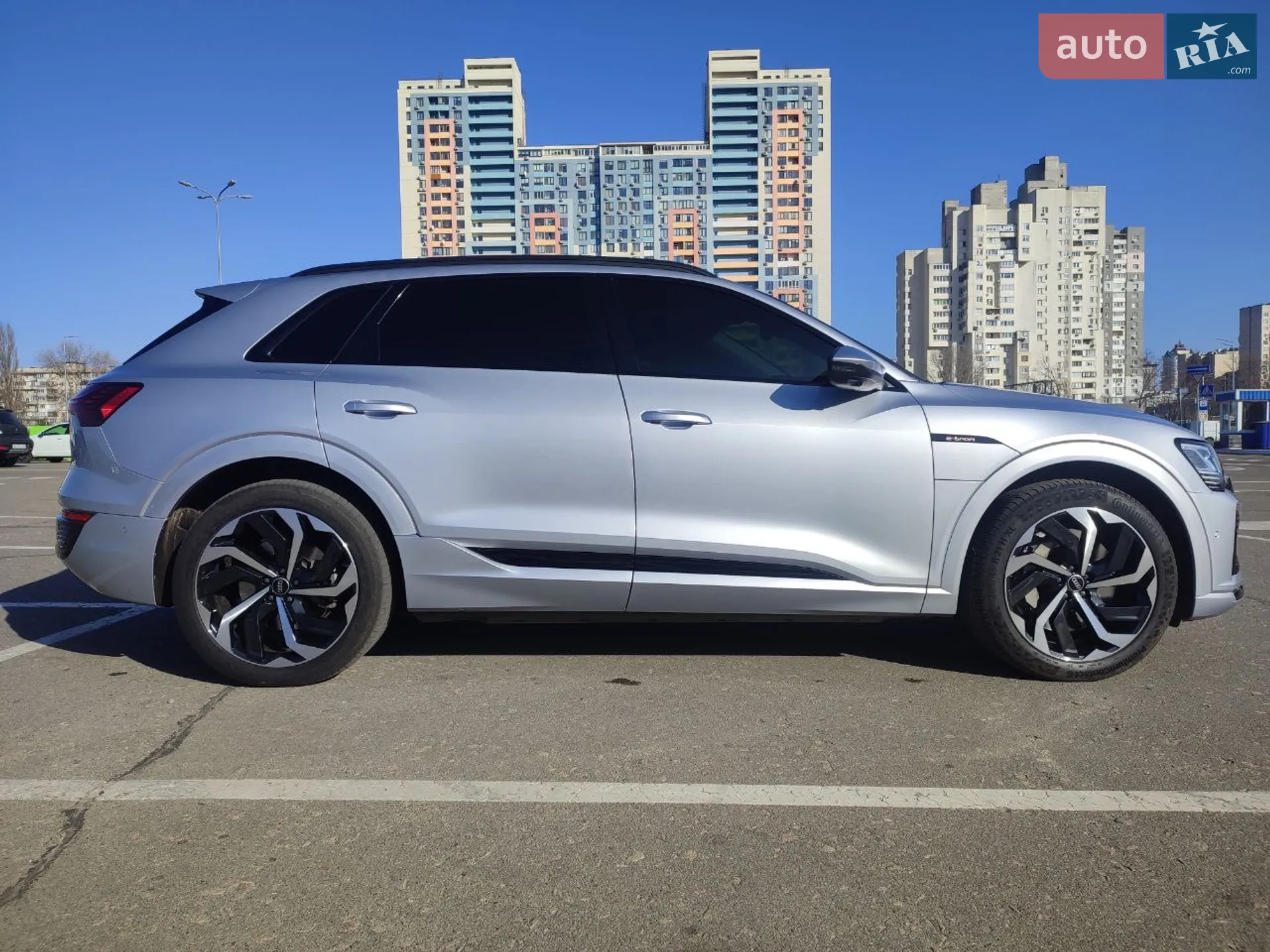 2020 Audi e-tron - мініатюра 11