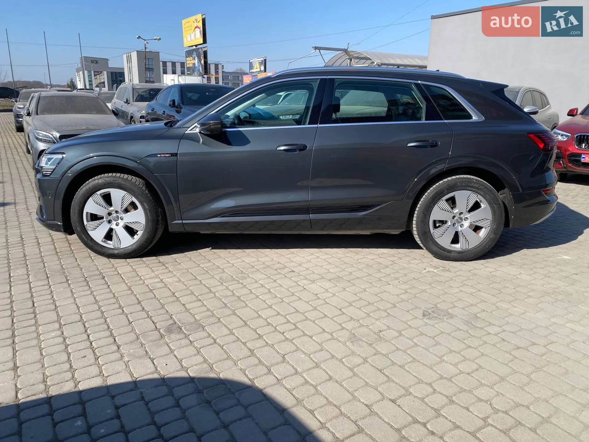 2021 Audi e-tron - мініатюра 6