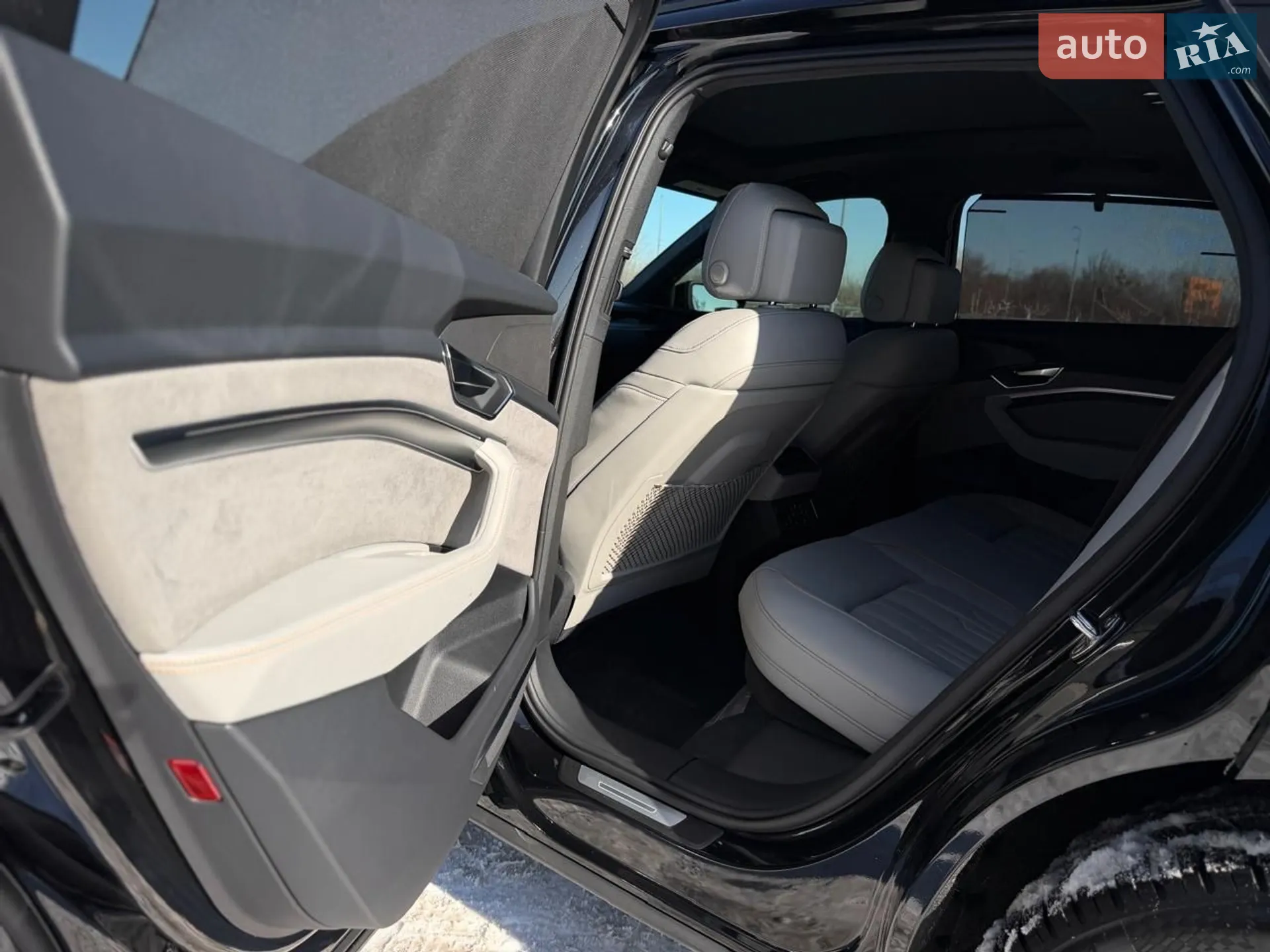 2023 Audi e-tron - мініатюра 89