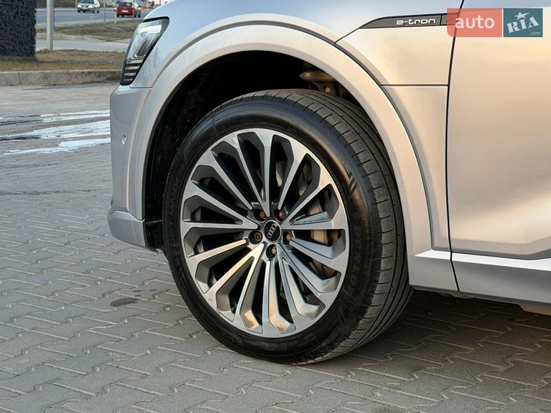 Внедорожник / Кроссовер Audi e-tron 2021 в Тернополе