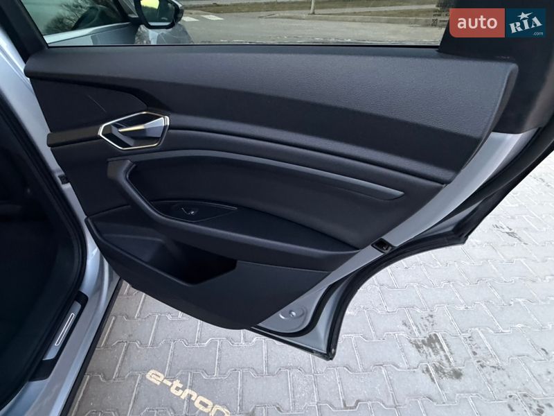 Внедорожник / Кроссовер Audi e-tron 2021 в Тернополе