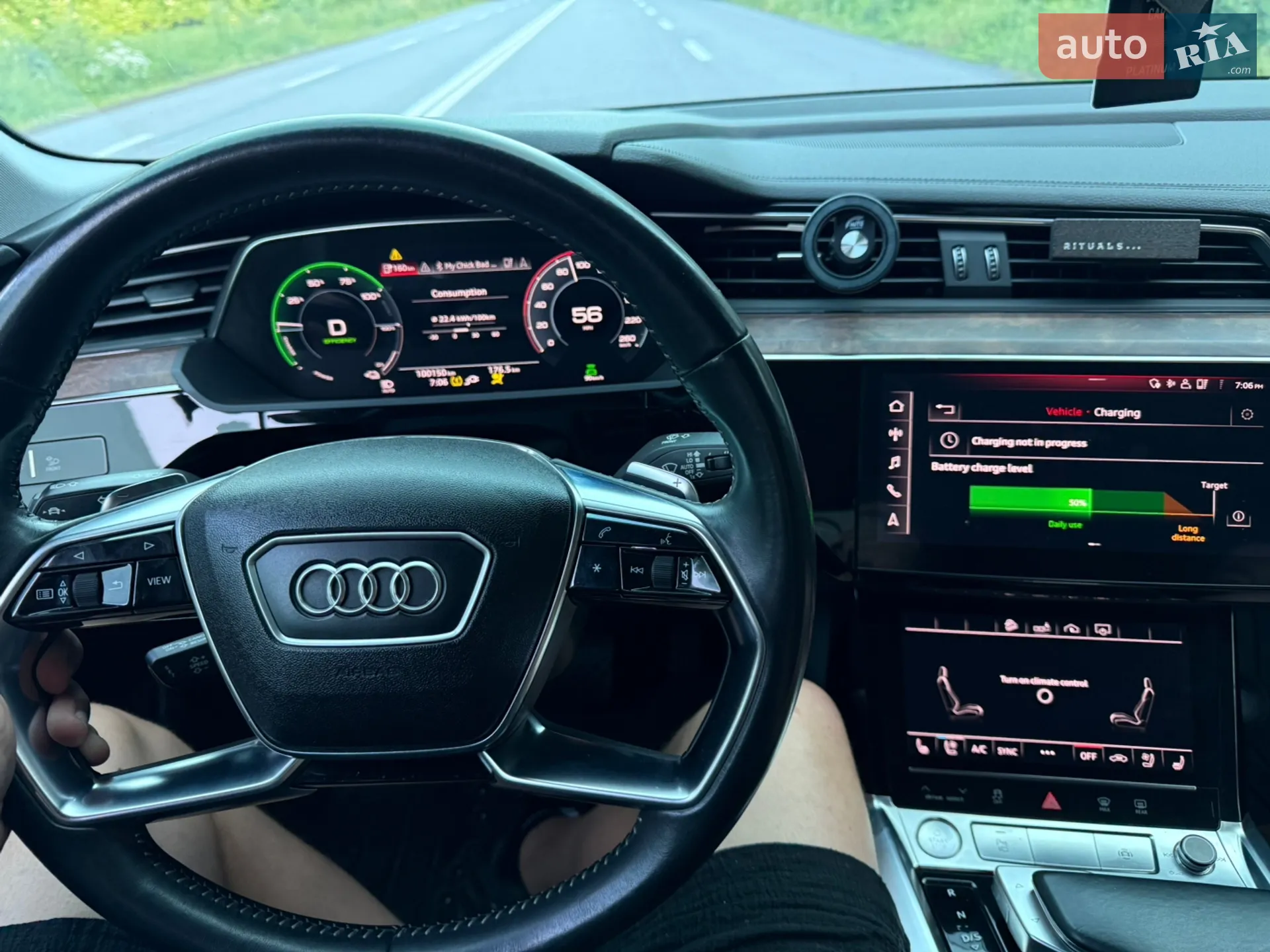 2019 Audi e-tron - мініатюра 8