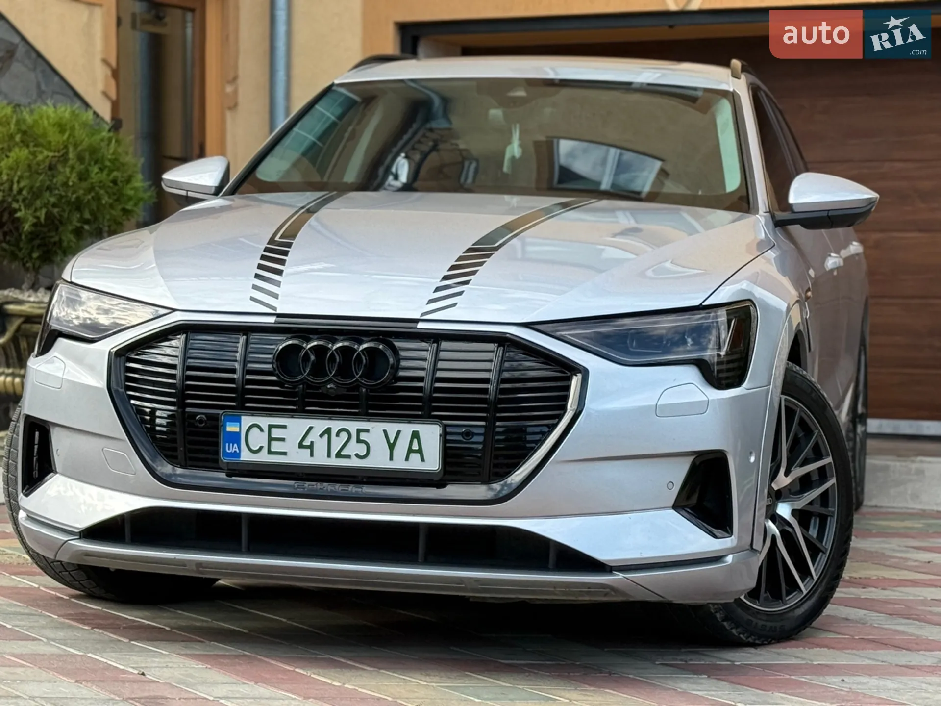 2019 Audi e-tron - мініатюра 13