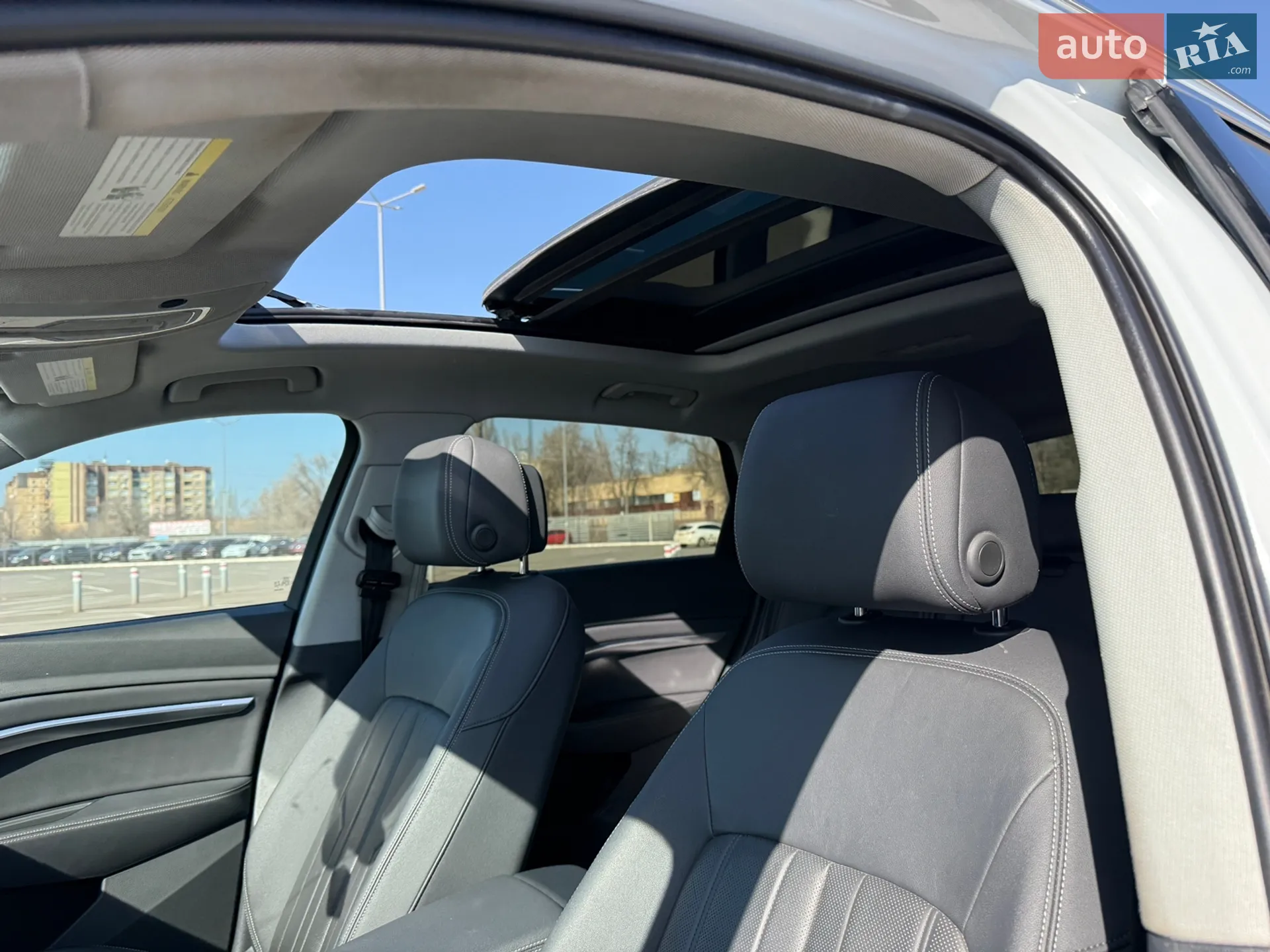2019 Audi e-tron - мініатюра 10