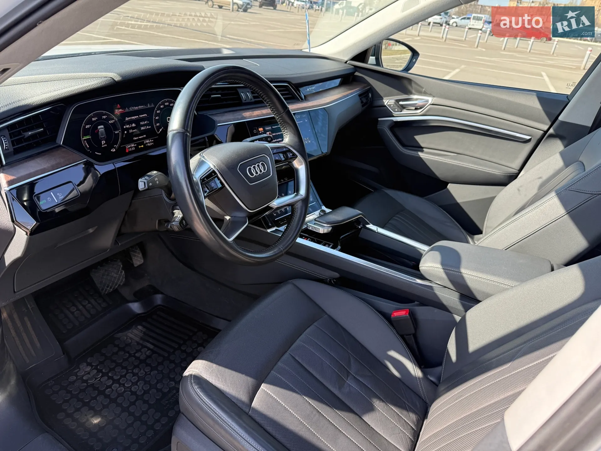 2019 Audi e-tron - мініатюра 12