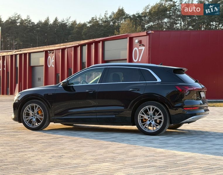 Внедорожник / Кроссовер Audi e-tron 2021 в Львове фото 16 Внедорожник / Кроссовер Audi e-tron 2021 в Львове