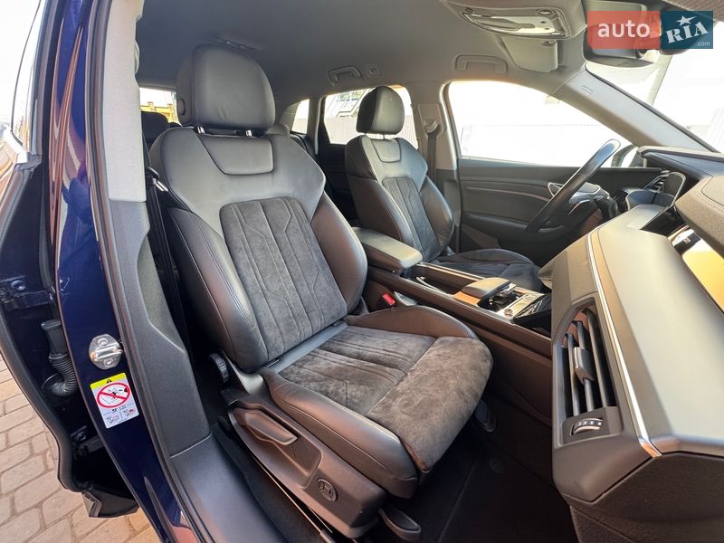 Позашляховик / Кросовер Audi e-tron 2020 в Івано-Франківську