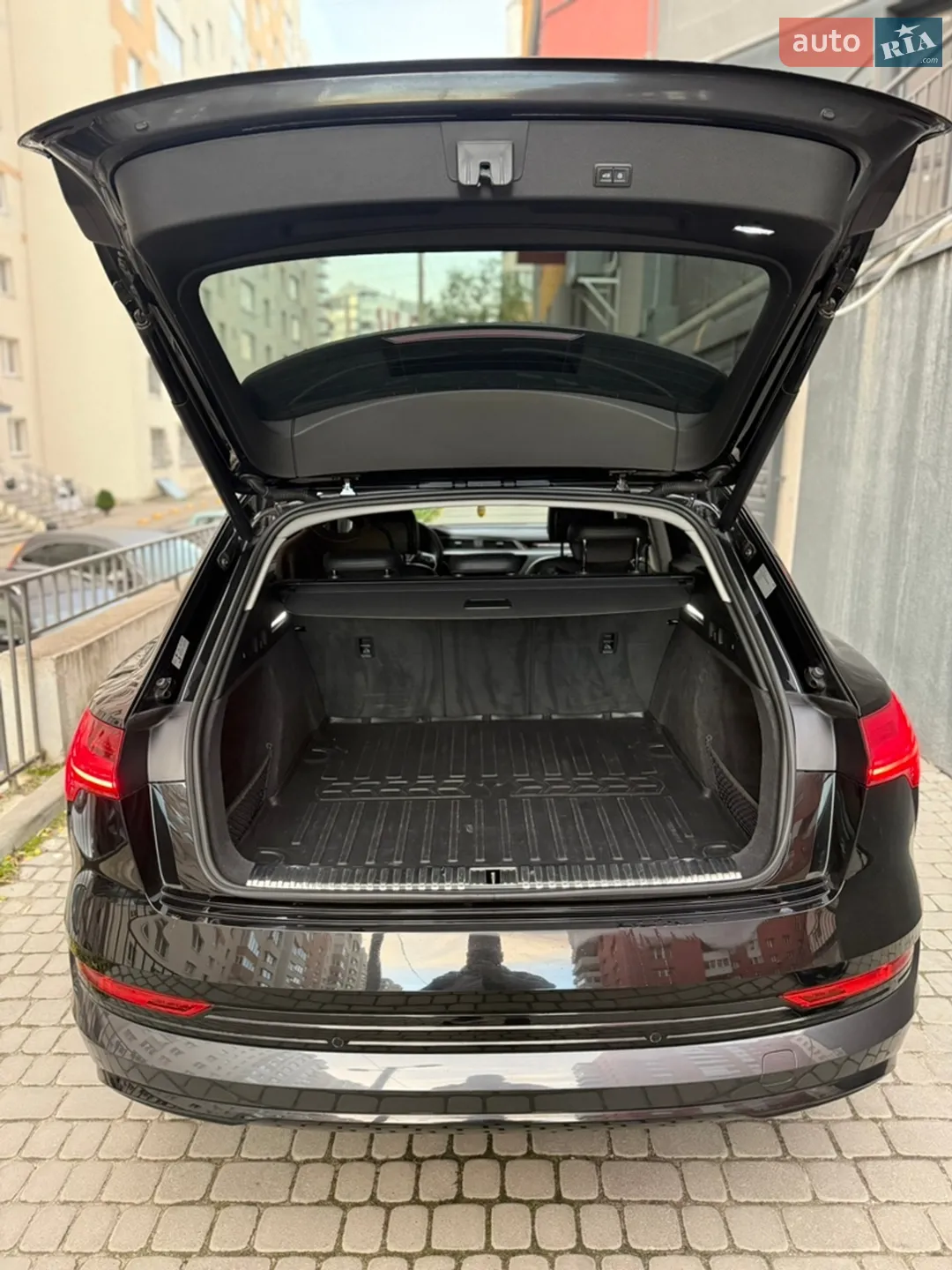 2020 Audi e-tron - мініатюра 19