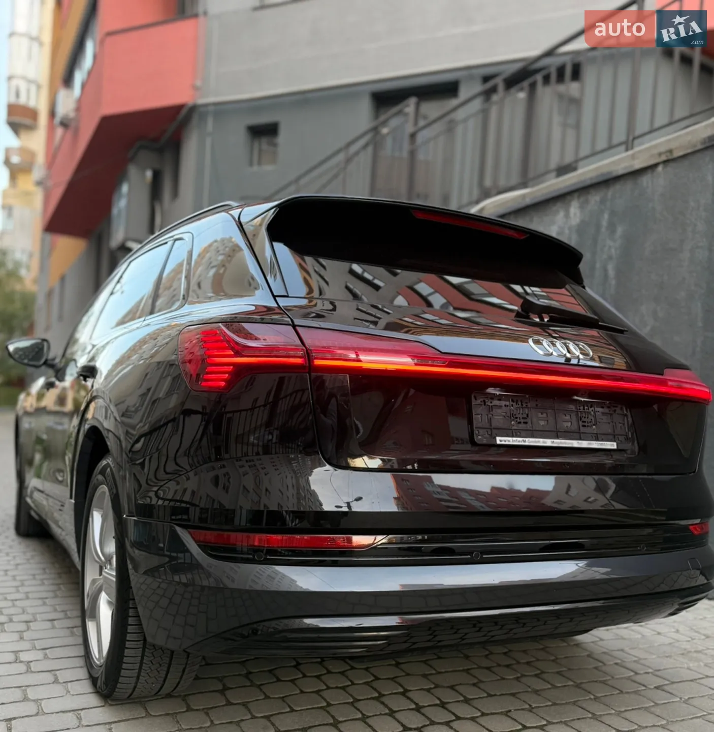 2020 Audi e-tron - мініатюра 5