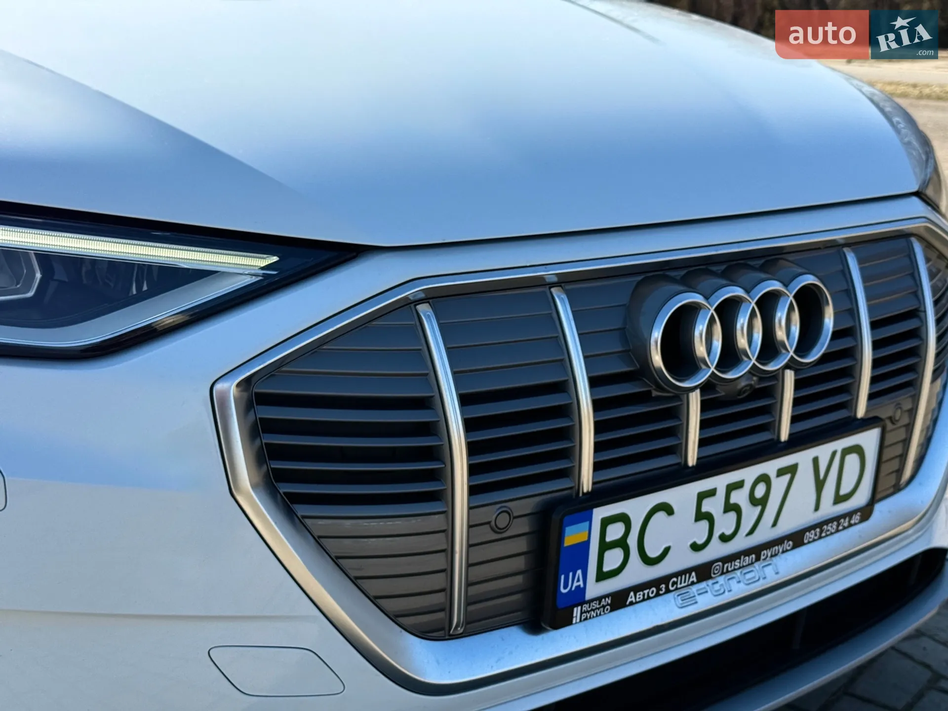 2019 Audi e-tron - мініатюра 5