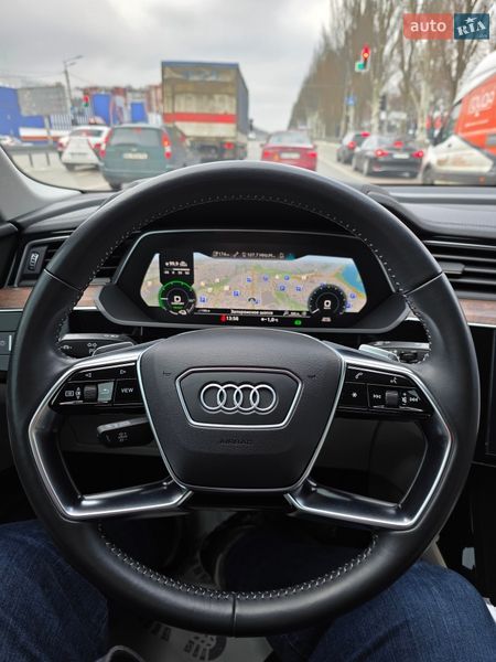 Позашляховик / Кросовер Audi e-tron 2019 в Дніпрі