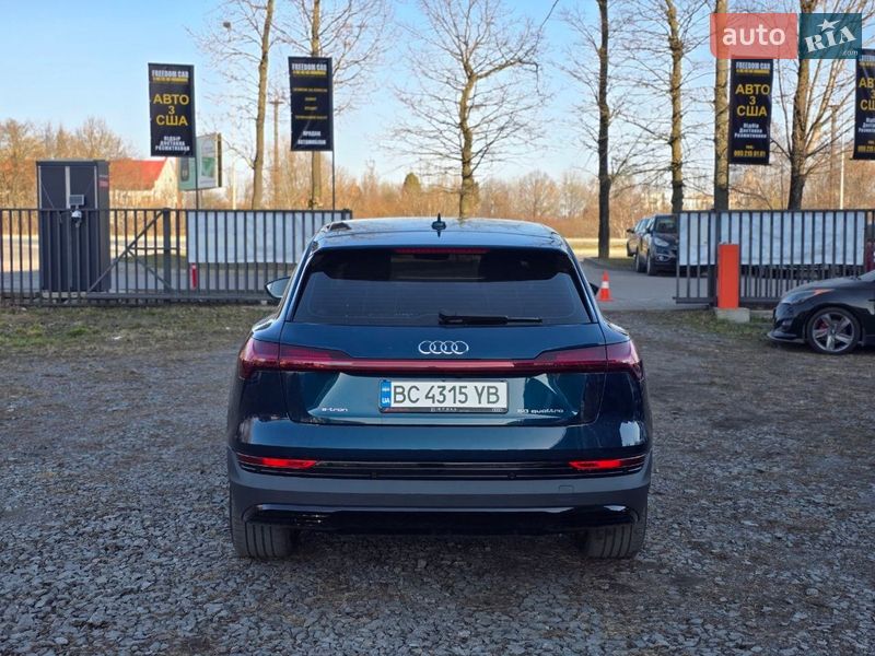 Позашляховик / Кросовер Audi e-tron 2021 в Львові