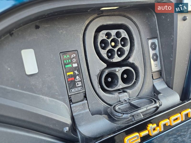 Позашляховик / Кросовер Audi e-tron 2021 в Львові
