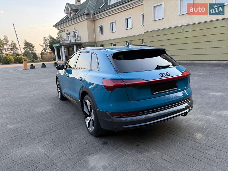 Внедорожник / Кроссовер Audi e-tron 2020 в Львове
