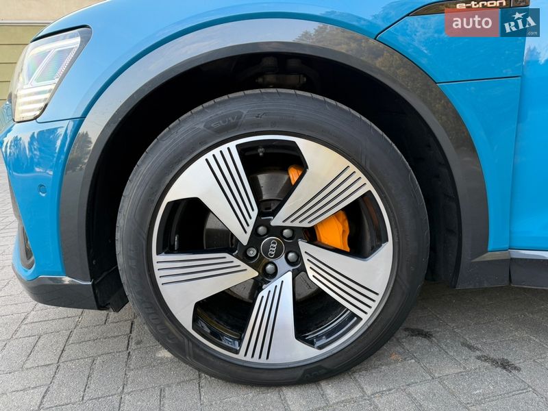 Внедорожник / Кроссовер Audi e-tron 2020 в Львове