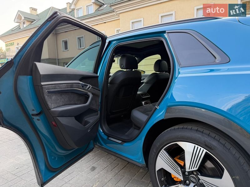 Внедорожник / Кроссовер Audi e-tron 2020 в Львове