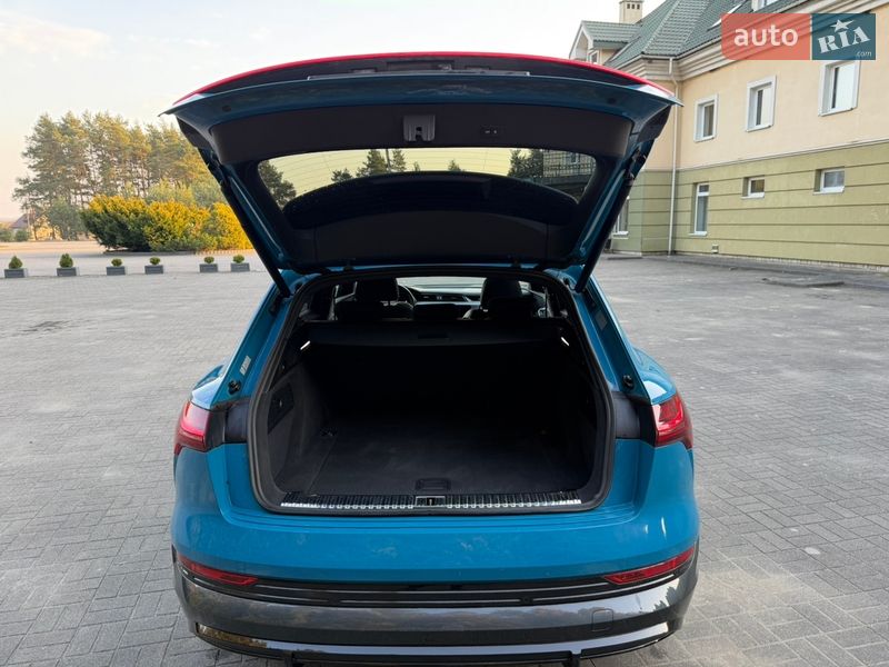 Внедорожник / Кроссовер Audi e-tron 2020 в Львове