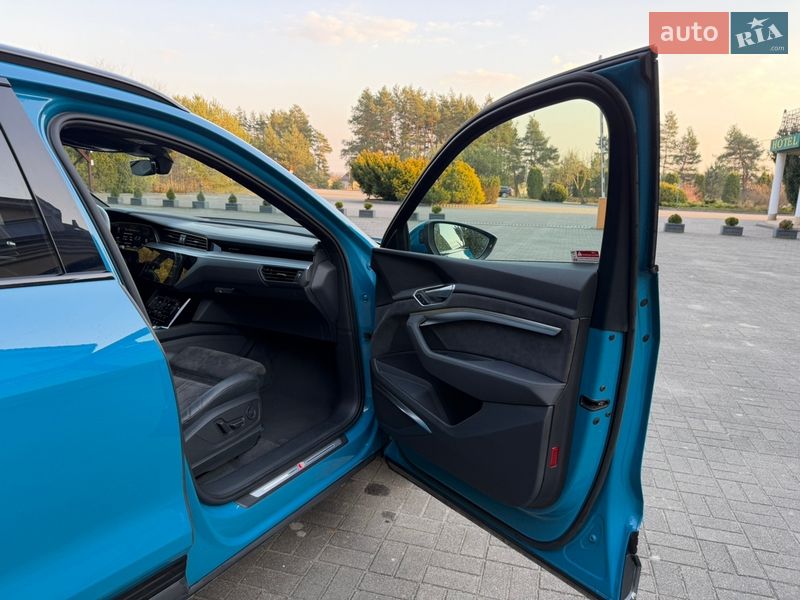 Внедорожник / Кроссовер Audi e-tron 2020 в Львове