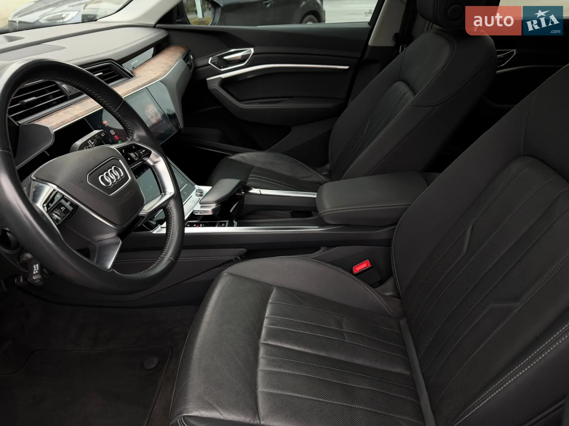 2019 Audi e-tron - мініатюра 14