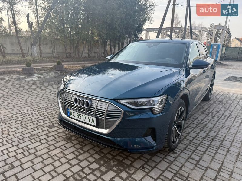 Внедорожник / Кроссовер Audi e-tron 2021 в Луцке