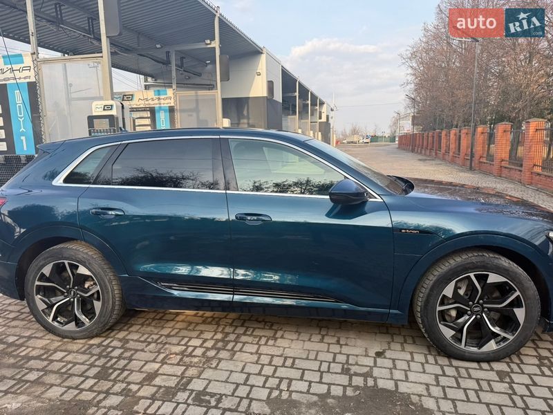 Внедорожник / Кроссовер Audi e-tron 2021 в Луцке
