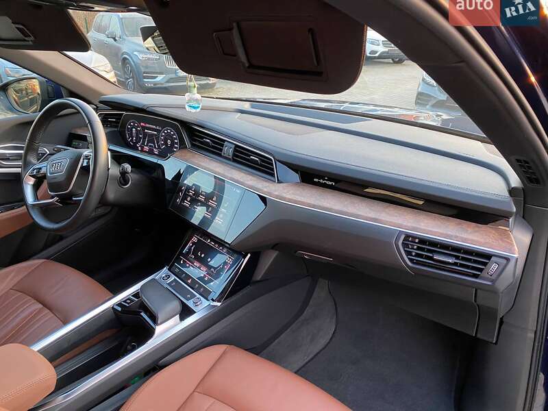 Внедорожник / Кроссовер Audi e-tron 2020 в Львове