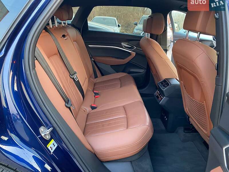 Внедорожник / Кроссовер Audi e-tron 2020 в Львове