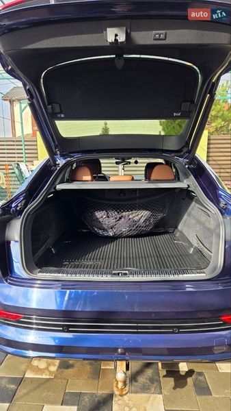 Позашляховик / Кросовер Audi e-tron 2020 в Нерубайське