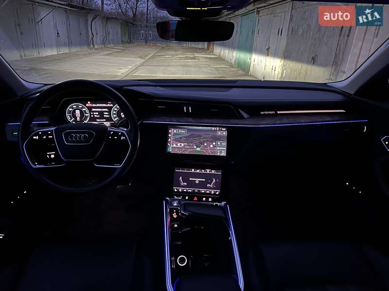 Внедорожник / Кроссовер Audi e-tron 2019 в Запорожье