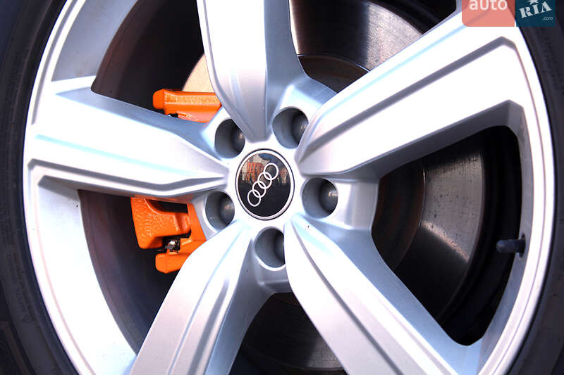 Позашляховик / Кросовер Audi e-tron 2021 в Вінниці