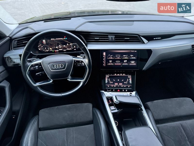 Позашляховик / Кросовер Audi e-tron 2019 в Луцьку