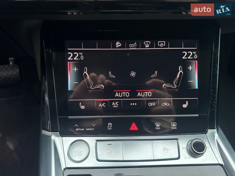 Позашляховик / Кросовер Audi e-tron 2019 в Луцьку