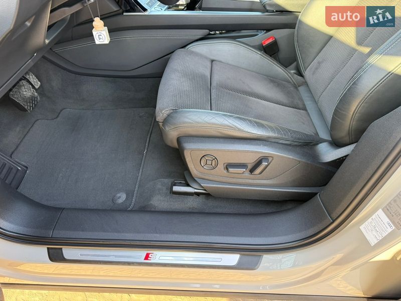Позашляховик / Кросовер Audi e-tron 2019 в Чернівцях фото 14 Позашляховик / Кросовер Audi e-tron 2019 в Чернівцях