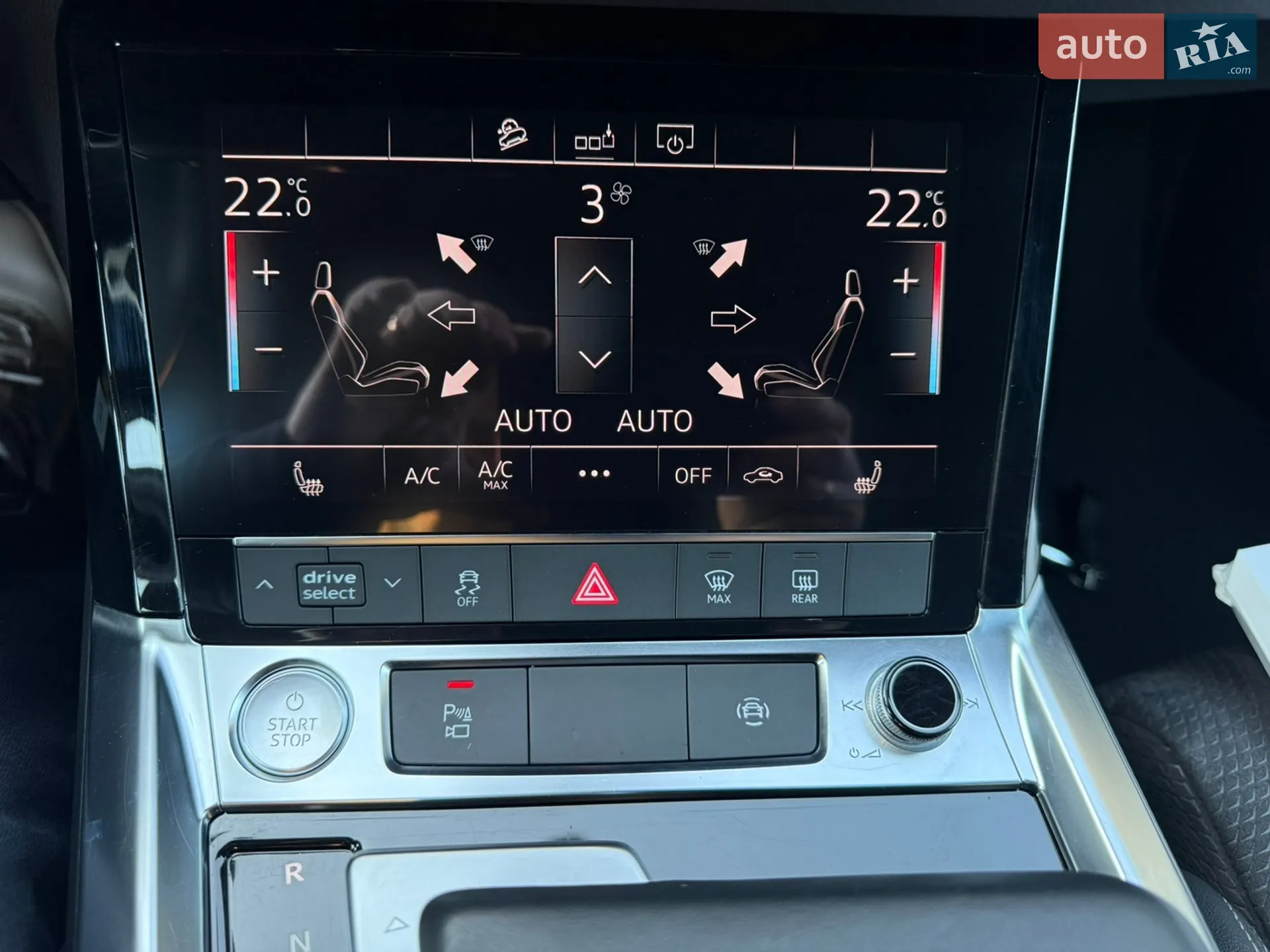 2019 Audi e-tron - мініатюра 40