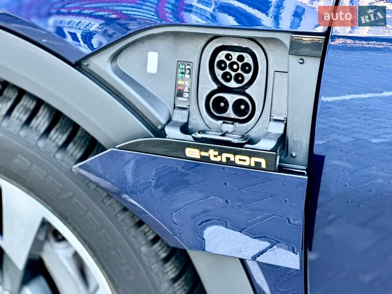 Внедорожник / Кроссовер Audi e-tron 2019 в Киеве фото 32 Внедорожник / Кроссовер Audi e-tron 2019 в Киеве