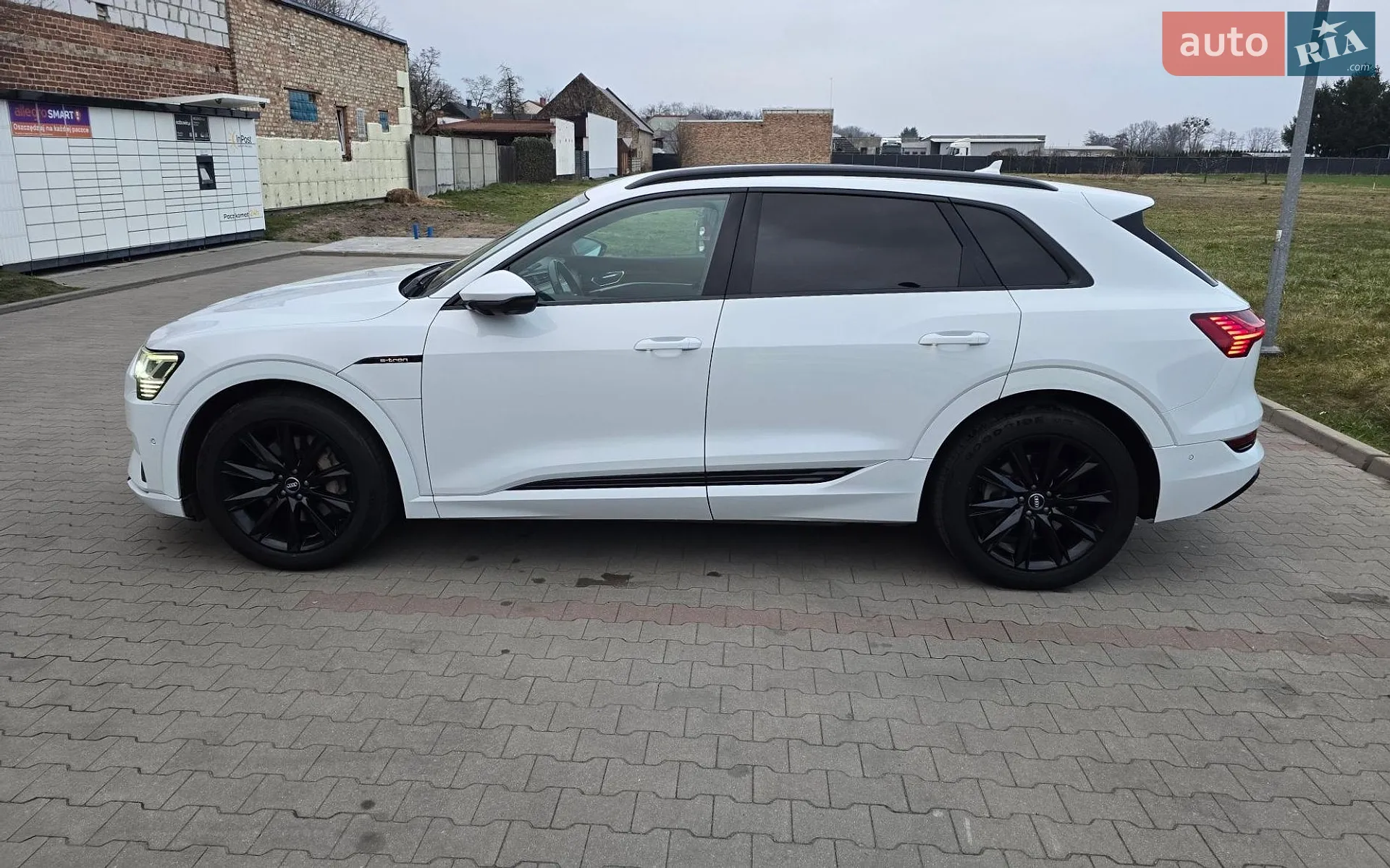 2019 Audi e-tron - мініатюра 3