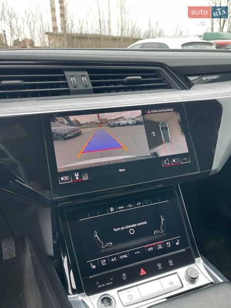 Внедорожник / Кроссовер Audi e-tron 2021 в Львове