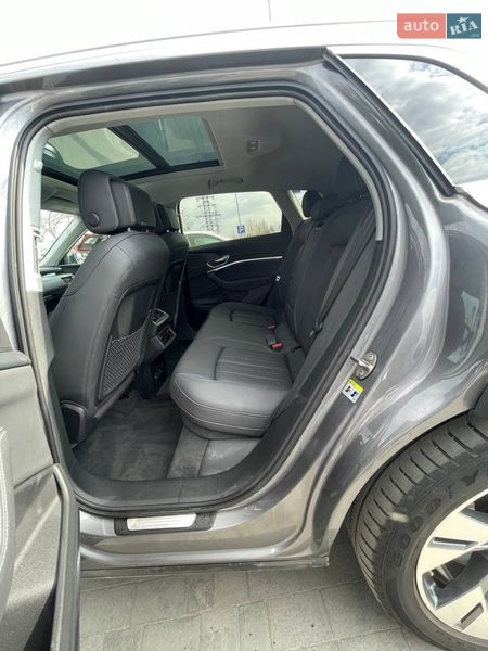 Позашляховик / Кросовер Audi e-tron 2020 в Львові фото 32 Позашляховик / Кросовер Audi e-tron 2020 в Львові