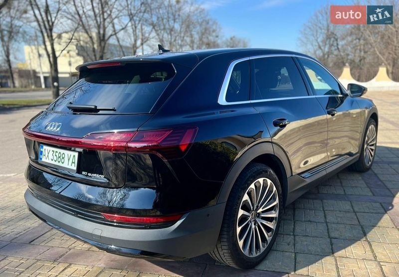Внедорожник / Кроссовер Audi e-tron 2021 в Харькове
