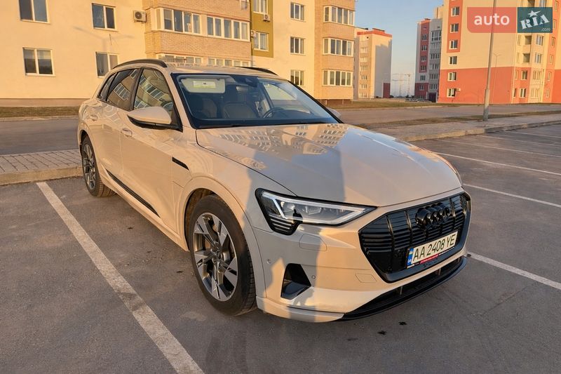 Внедорожник / Кроссовер Audi e-tron 2021 в Виннице