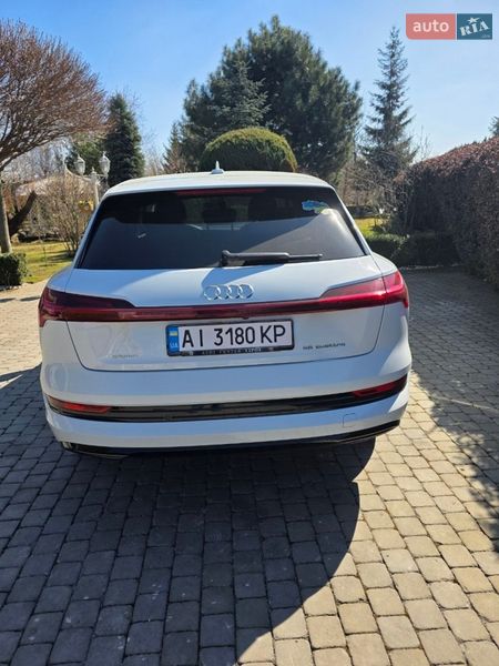 Внедорожник / Кроссовер Audi e-tron 2020 в Киеве фото 4 Внедорожник / Кроссовер Audi e-tron 2020 в Киеве