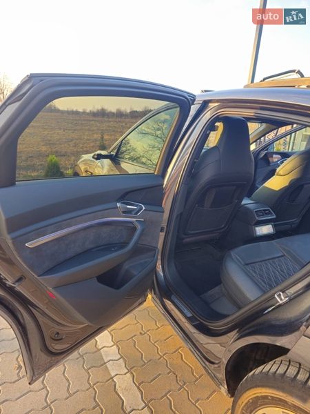 Позашляховик / Кросовер Audi e-tron 2021 в Радехові фото 24 Позашляховик / Кросовер Audi e-tron 2021 в Радехові