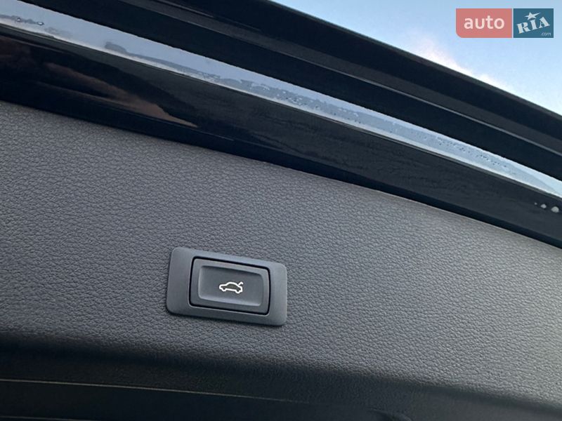 Внедорожник / Кроссовер Audi e-tron 2021 в Ужгороде