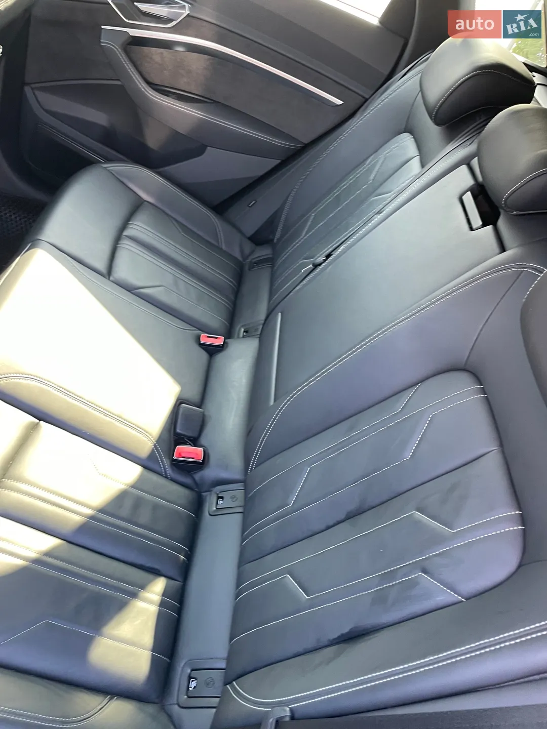 2019 Audi e-tron - мініатюра 10