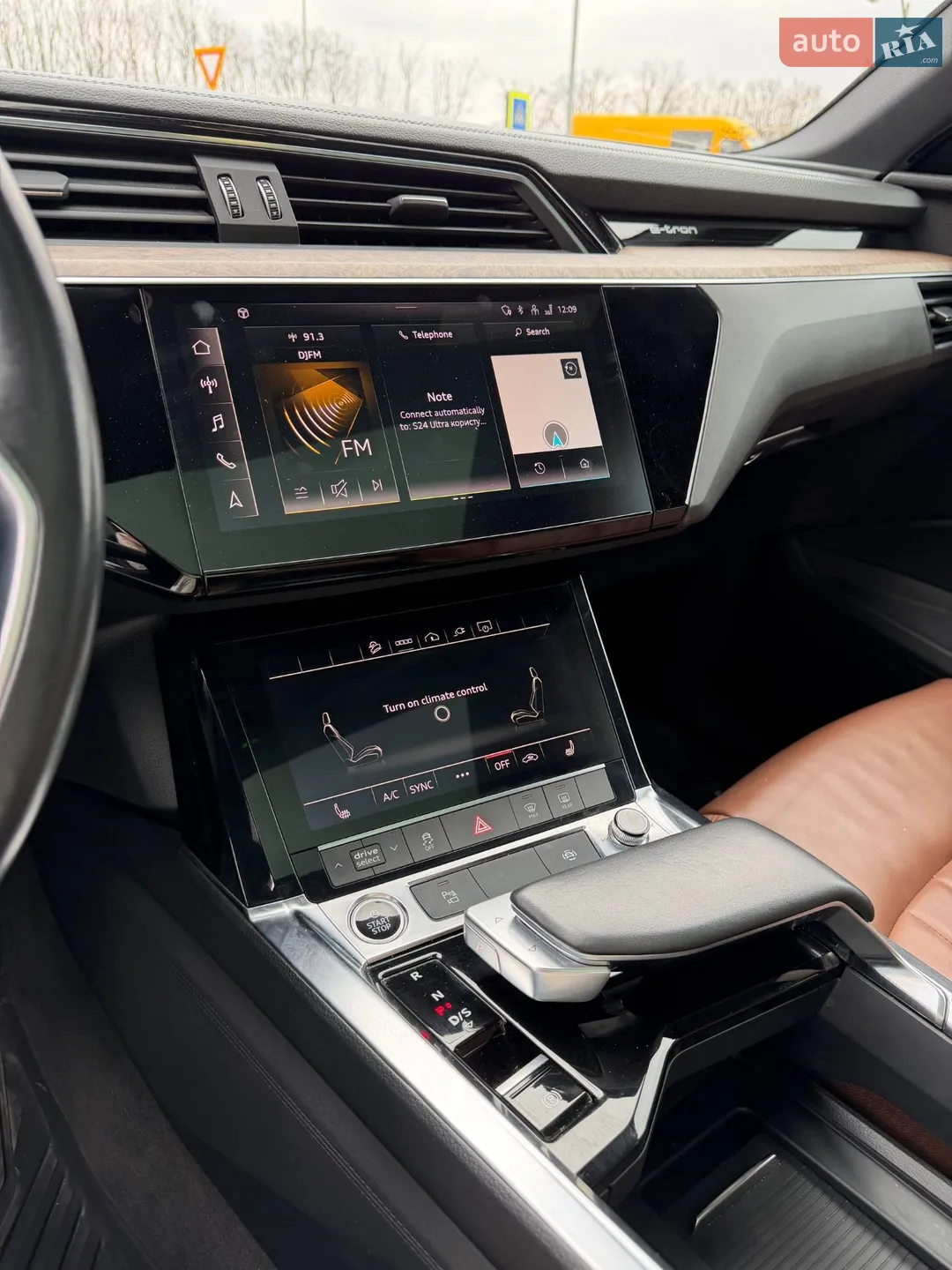 2021 Audi e-tron - мініатюра 11