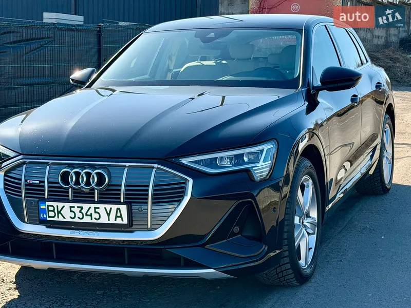 Audi e-tron