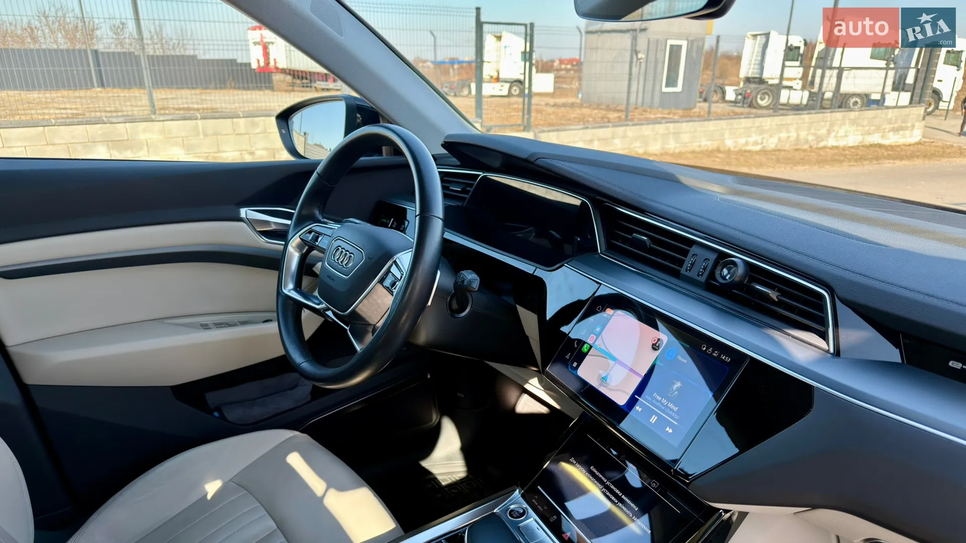 2021 Audi e-tron - мініатюра 10