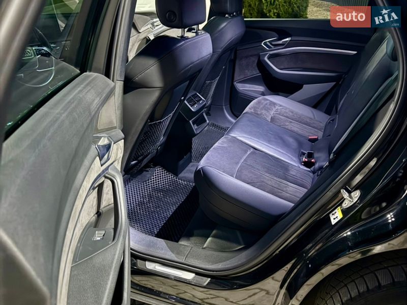 Внедорожник / Кроссовер Audi e-tron 2020 в Тернополе